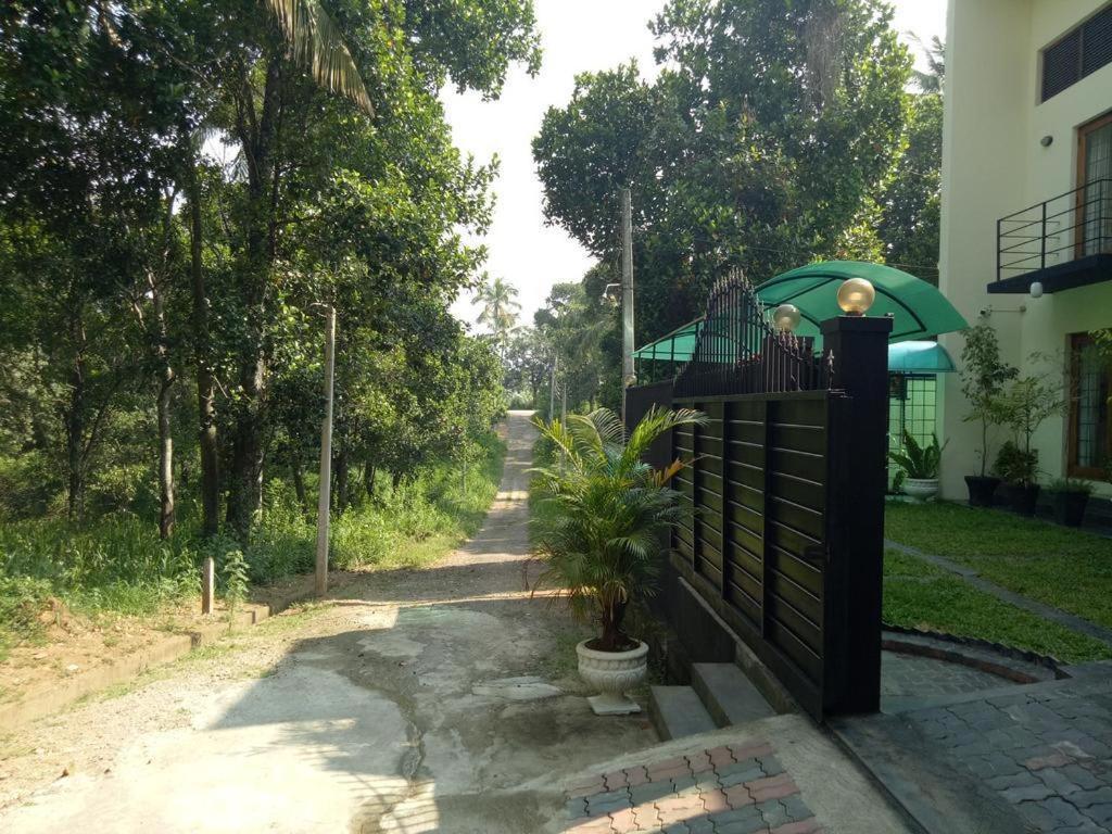 Nelinsa Residence Kandy Exterior foto