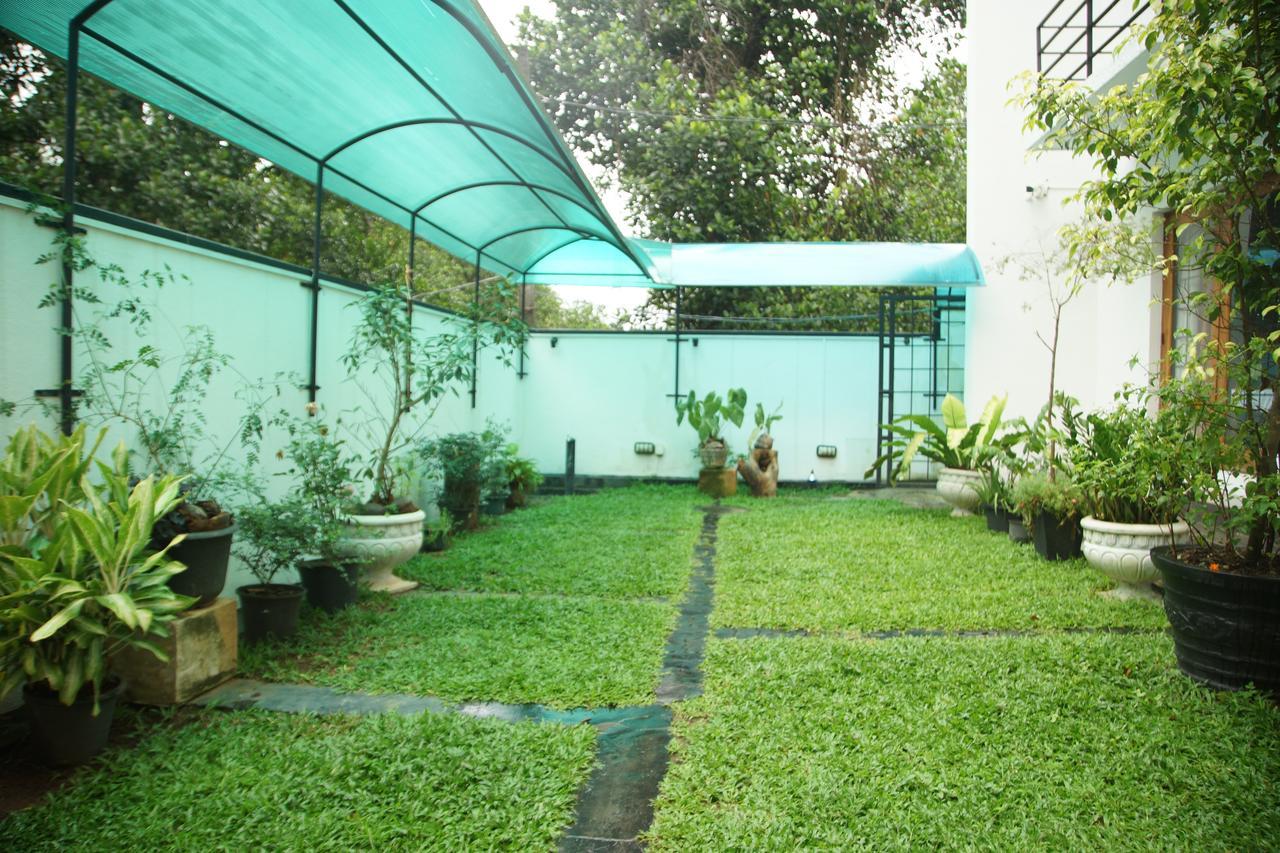Nelinsa Residence Kandy Exterior foto